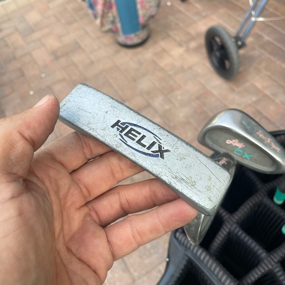 Woman’s golf set 10 pc in right handed Mac Gregor / Helix putter / - Picture 2 of 7